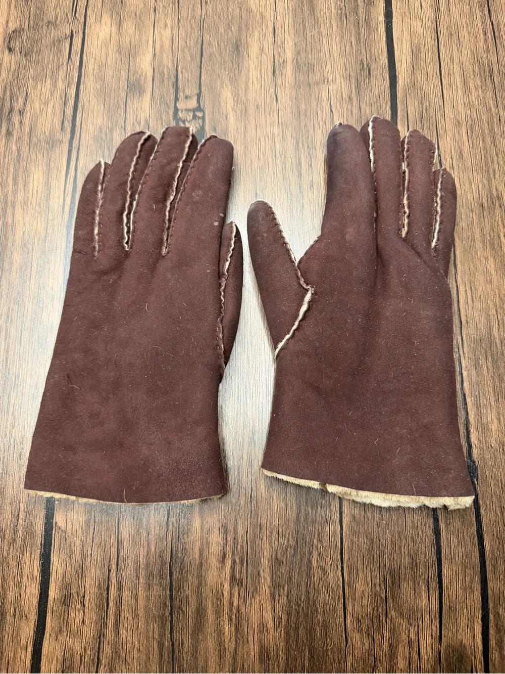 Vintage Brown Suede Shearling-Lined Women’s Gloves